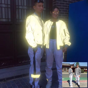 Veste de travail unisexe haute visibilité réfléchissante en polyester et maille, uniforme de sécurité blanc avec bordure noire pour usage extérieur - Product Image 1