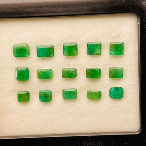 มรกตธรรมชาติ 15 เม็ด รูปทรงเอเมอรัลด์คัท คุณภาพดี สีเขียวสวยงาม ขัดเงาอย่างดี เหมาะสำหรับทำเครื่องประดับทุกชนิด - Product Image 4