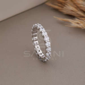 Anillo de Boda de Perfil Bajo con Moissanita de Corte Redondo de 1.80CT, Chapado en Oro Sólido de 14K y 3MM, para Damas de Honor - Product Image 6