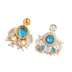 Boucles d'oreilles pendantes en laiton naturel, clous d'oreilles haut de gamme en pierre semi-précieuse naturelle, texture laiton mat, pièce tendance et affirmée, export en gros - Product Image 5