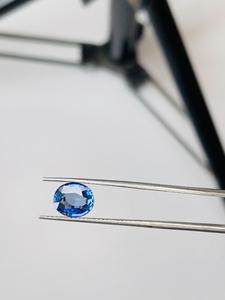 Zafiro Azul Natural de 2.32 ct, Gema de Calidad Exclusiva con un Brillo Excelente, Color Agradable, Hermosa Pieza para Cualquier Creación de Joyería - Product Image 6
