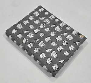 Tela ligera de algodón estampada a mano de la India, tela de algodón suave con estampado a mano, proveedor mayorista de exportación, proveedor de pedidos al por mayor - Product Image 1