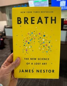 หนังสือ "Breath" โดยเจมส์ เนสตอร์ หนังสือภาษาอังกฤษปกอ่อนเกี่ยวกับสุขภาพและฟิตเนส - Product Image 1