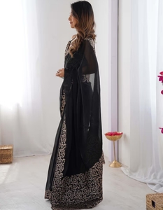 Sari KV negro bordado con blusa sin coser - Product Image 5