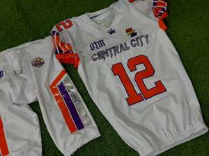 Uniforme de Fútbol Americano Personalizado para Equipos Juveniles, Venta al por Mayor, Sublimación, Uniforme de Fútbol Americano con Tela Tackle Twill, Conjunto de Jersey de Práctica - Product Image 3