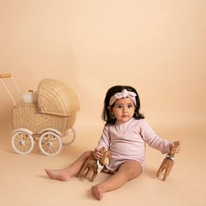 Monos de manga larga de elastano de bambú orgánico de primera calidad ropa interior de bebé con estampado de corazón - Product Image 1