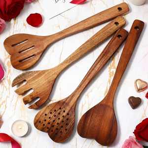 Juego al por mayor de 4 cucharas de madera de acacia con forma de corazón para cocinar, cuchara y tenedor de madera con mango largo de Vietnam - Product Image 3