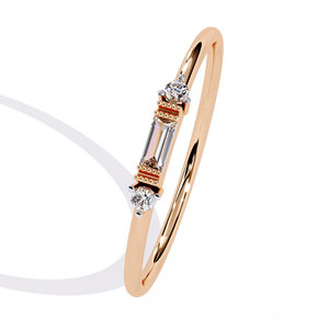 Bague vintage plaquée or jaune 18 carats avec diamant de laboratoire taille radiant, pierre centrale et diamants latéraux, certifiée IGI, pour femme - Product Image 2
