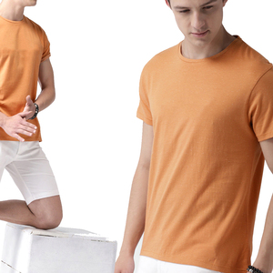 เสื้อยืดคอกลมแขนสั้นสีส้มสำหรับผู้ชาย ทรงปกติ สีพื้น ผ้าโพลีเอสเตอร์เจอร์ซีย์ เป็นมิตรกับสิ่งแวดล้อม ซักแบบแอซิดวอช สวมใส่สบายๆ - Product Image 4