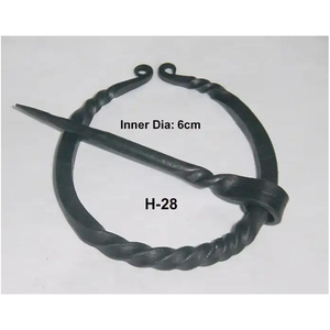 Collar Amuleto Vikingo de Hierro Forjado a Mano, Cruz de Troll Medieval, Acabado Auténtico Forjado, de Primera Calidad, para Entusiastas de la Historia - Product Image 4
