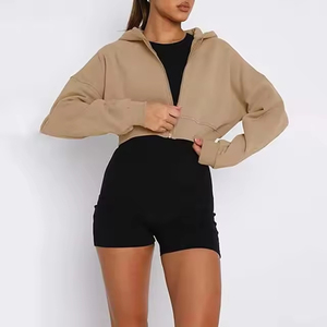 Sweat-shirt à capuche court beige pour femme, manches longues, couleur unie, tricoté en coton et fibre de bambou, coupe oversize à épaules tombantes, idéal pour l'automne - Product Image 1