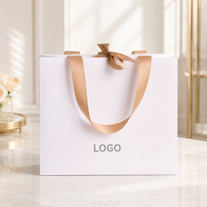 Bolsas de Regalo de Papel Blanco con Logotipo Personalizado y Asas de Cinta Dorada para Empaquetado de Boutique, Bolsas de Papel Impresas Personalizadas al por Mayor - Product Image 5