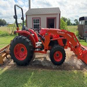 Tracteur Kubota MX5400 de haute qualité, utilitaire, 54 CV, 4 roues motrices, avec transmission à engrenages et chargeur frontal robuste - Product Image 5