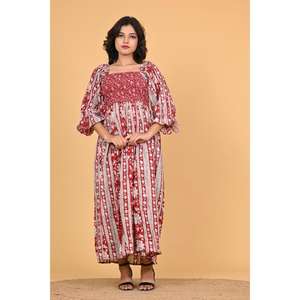 Robe longue maxi bohème 100% coton imprimé au bloc, écologique, pour femme, smockée, style indien, idéale pour les fêtes estivales - Product Image 5