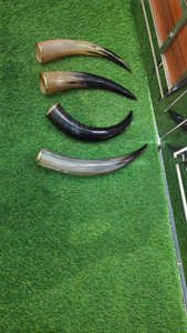 Viking authentique corne à boire faite à la main support en bois massif gravé à la main Style animal poli artisanat naturel utilisant l'artisanat - Product Image 4