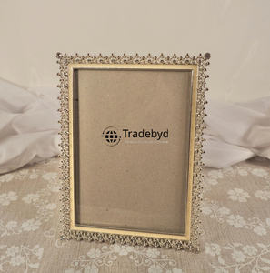 Marco de Fotos Metálico Moderno, Ecológico, Ligero, de Primera Calidad, Decoración para el Hogar de Tradebyd - Product Image 1