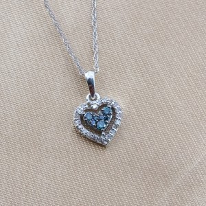 Collier pendentif en forme de cœur en diamant naturel blanc bleu 0,30 carats pour femmes, plaqué rhodium, argent sterling 925, 18 carats - Product Image 1