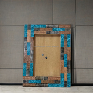 Cadre photo moderne fait à la main Design personnalisé avec impression UV traditionnelle en bois d'acacia et résine époxy - Product Image 4