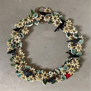 Guirnalda Navideña Artesanal de Ratán con Estrella de Abedul Plateada y Piñas, Decoración Colgante de Pared para Invierno, Hogar, Fiesta, Estilo Rústico - Product Image 2