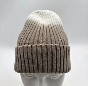 Bonnet personnalisé brodé avec pompon, en acrylique doux, tricoté, chaud, pour l'hiver, rose, unisexe, style Y2K, imprimé animal, casquette tendance, marque privée - Product Image 3