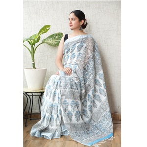 Sari en lin tendance pour les festivals, avec des imprimés numériques et une blouse de créateur, au prix de gros - Product Image 1