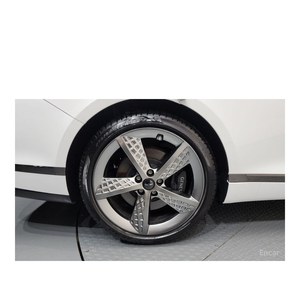 Genesis G80 2024 2.5 Turbo AWD Gasolina 20,675 km Caja de Cambios Automática Asientos de Cuero Volante a la Izquierda Cámara Trasera - Product Image 5