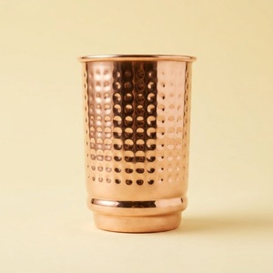 Gobelet martelé en cuivre pur, verre à boire ayurvédique pour le bien-être et la détoxification, tasse en cuivre artisanale traditionnelle pour la maison et le yoga - Product Image 1