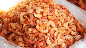 กุ้งแห้งคุณภาพสูง / กุ้งทะเลแห้งเกรดพรีเมียมสำหรับส่งออกทั้งตัว - Product Image 1