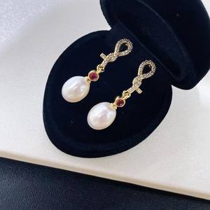 Pendientes Largos de Plata de Ley S925 con Perlas de Agua Dulce, Elegantes y Generosos, Inspirados en las Lágrimas de Sirena - Product Image 3