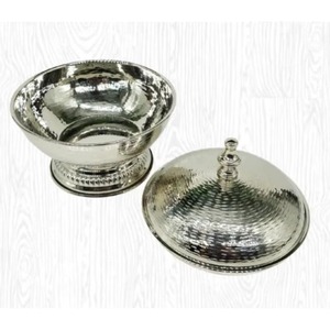 Nouvelle arrivée : Casserole ronde en métal avec couvercle en acier inoxydable, bordure dorée, design classique, durable pour cuisinière à gaz et à induction - Product Image 2