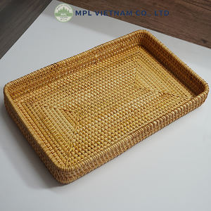 Plateaux de service écologiques tissés à la main à un seul niveau en rotin naturel pour le stockage des boissons et des aliments dans la cuisine - Product Image 4