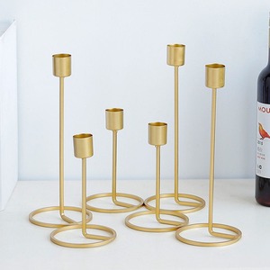 Venta al por Mayor de Portavelas de Hierro Metálico de Lujo, Centro de Mesa Decorativo para Sala de Estar, Disponible a Buen Precio - Product Image 2