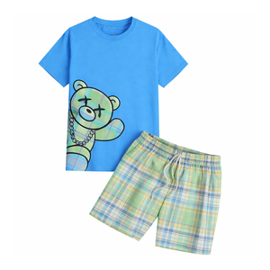 ชุดเสื้อยืดลายการ์ตูนหมีและกางเกงขาสั้นลายสก็อตสำหรับผู้ชาย ชุดลำลองฤดูร้อน 2 ชิ้น พร้อมเสื้อยืดลายกราฟิกและกางเกงขาสั้นแบบมีเชือกผูก - Product Image 3