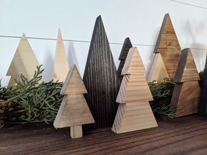 Décoration de Noël en bois faite à la main, écologique, en forme d'arbre, centre de table, style rustique, arbre en bois moderne pour l'intérieur - Product Image 4