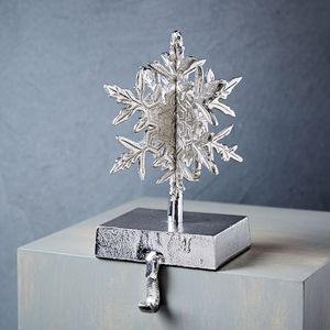 Trending Design Aluminum And Wooden Christmas Decor Centerpiece Creating Festive Seasonal Banquet Styling Accent - Product Image 1