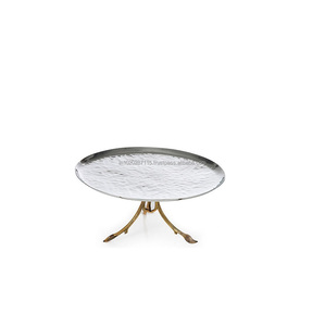 Elegante soporte de aluminio para pasteles para cocinas contemporáneas que buscan artículos para servir artísticos funcionales para el uso diario de postres - Product Image 5