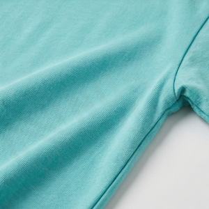 Camiseta de Satén de Poliéster para Mujer, Impresión de Logotipo Personalizado, Manga Corta, Líneas Boutique, Color Personalizado, Alta Calidad - Product Image 5