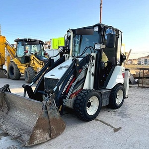 Chargeuse-pelleteuse Hidromek 62SS 4x4 d'occasion avec godet frontal – Haute efficacité - Product Image 1