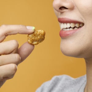 [Dailymeal] Bokthing Hero Chip Onion <b>Protein</b> Snack & Non-Fried Crispy Chips & High Fiber & Premium Korean Healthy Food - Product Image 1