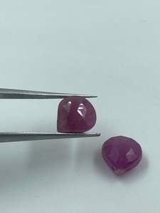 พลอยคอรันดัมธรรมชาติ สีชมพูอมม่วง น้ำหนัก 7.30 กะรัต ขนาด 8.70x9.30 มม. - Product Image 2