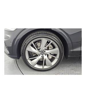 Genesis GV70 2.5T 2024, Gasolina, 2WD, con Caja de Cambios Automática, Asientos de Cuero, Cámara Trasera - 20,629 km, Volante a la Izquierda - Product Image 5