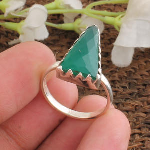 Bague en argent sterling 925 avec onyx vert naturel, sertie de griffes, bague solitaire en pierre précieuse, bijou fantaisie pour femme, fabrication artisanale sur mesure - Product Image 5