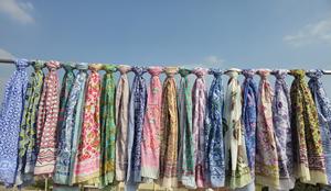 Pareo de Algodón con Estampado de Hojas Hecho a Mano, Transpirable y Ligero, para Playa, Bufanda de Verano, Venta al por Mayor - Product Image 2