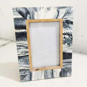 Geometric Resin Chevron Picture Frame Green White Striped Tabletop Photo Frame Wholesale Custom Wood <b>Framing</b> - Product Image 3