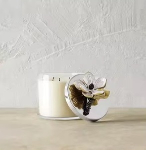 Bougies votives en verre et cire d'abeille avec parfum élégant, design moderne, très parfumées, faites à la main, très demandées - Product Image 4
