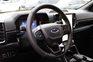 Ford Ranger Wildtrak 4x4 Double Cabine Pick-up Automatique Diesel d'occasion Faible Kilométrage Qualité Exportation Conduite à Droite - Product Image 3