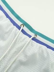 Pantalones cortos de malla de doble capa con impresión por sublimación personalizada Tela cómoda de poliéster 100% con cintura elástica Estilo de calle alta - Product Image 5