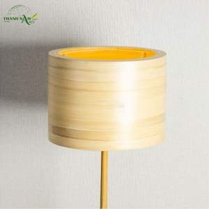 Lampe de sol classique en bambou naturel, faite à la main, écologique, avec abat-jour cylindrique doux pour la décoration de la maison - Product Image 5