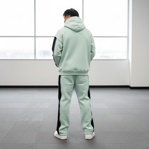Conjunto Deportivo de 2 Piezas para Hombre, Sudadera con Capucha y Cordón Ajustable, Pantalones Deportivos de Felpa 100% Algodón, Estilo Urbano Estampado para Invierno - Product Image 4