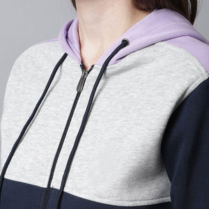 Ensemble de survêtement pour femme, design tendance, confortable, pour l'entraînement et les activités de plein air, avec logo - Product Image 4